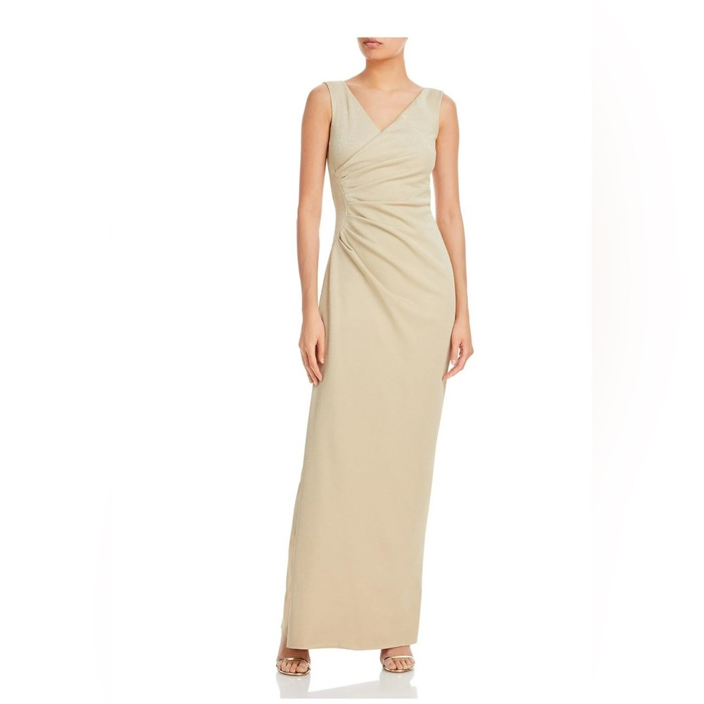 Chiara Boni La Petite Robe
Aliki Metallic Long Gown size 4